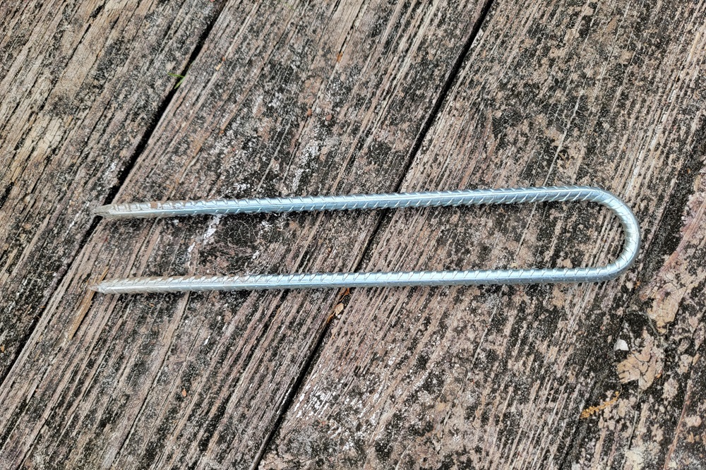 1-1/2" x 12" curved rebar stake