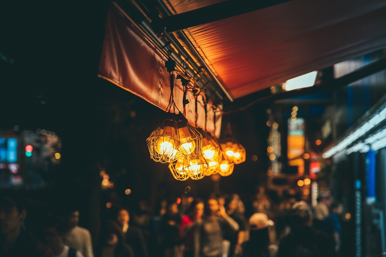 outdoor string lights